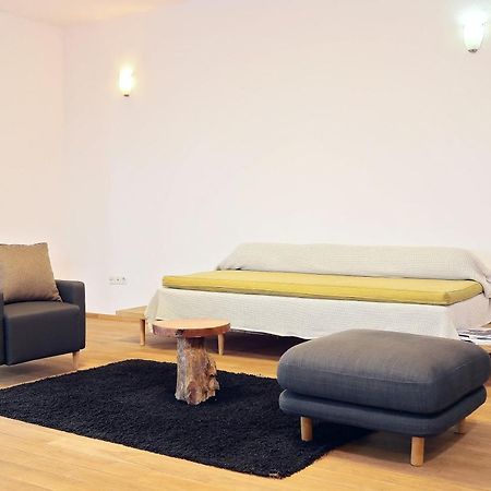 Living In Aparthotel Oradea Bagian luar foto